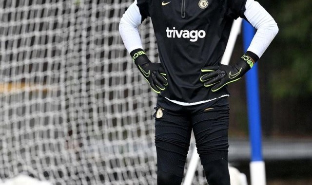 国际足联官方中文网站-被安排替补，切尔西跟队：罗伯特-桑切斯没有受伤