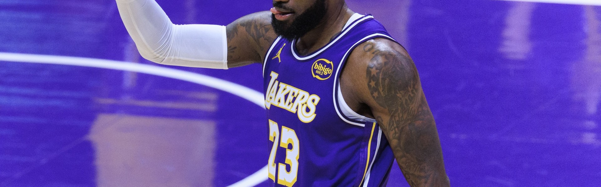 国际足联官方中文网站-湖记：巴特勒受伤是勇士追求詹姆斯的原因 他们需要一个首发侧翼