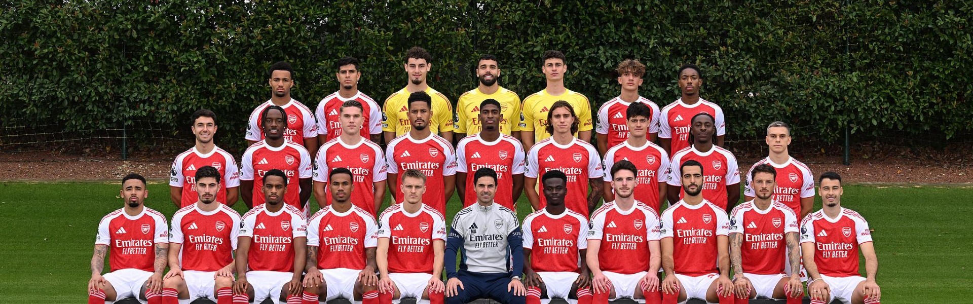 世界杯注册官网-菲尔·琼斯称阿森纳两名球星在对阵曼联时表现“脆弱”，评价其“软弱”